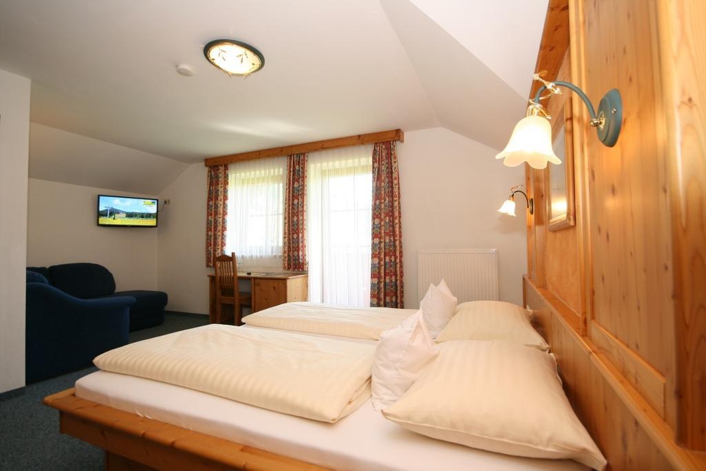 Hotel Cafe' Hermann Schladming Chambre photo